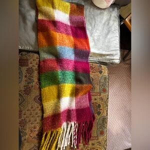 Multicolored scarf